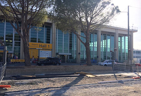 Canais de ACO no aeroporto de Marselha