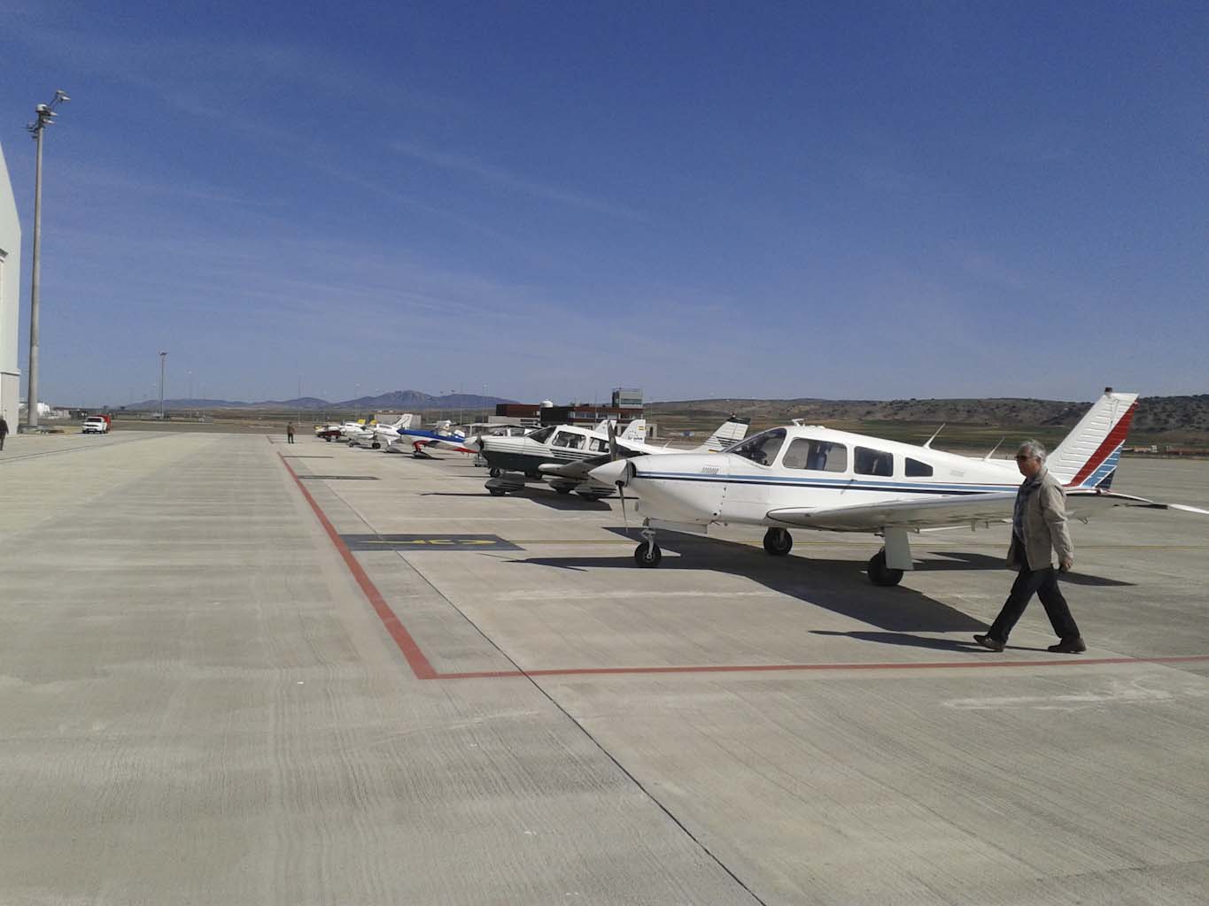 Canales de drenaje ACO en el Aeropuerto de Teruel