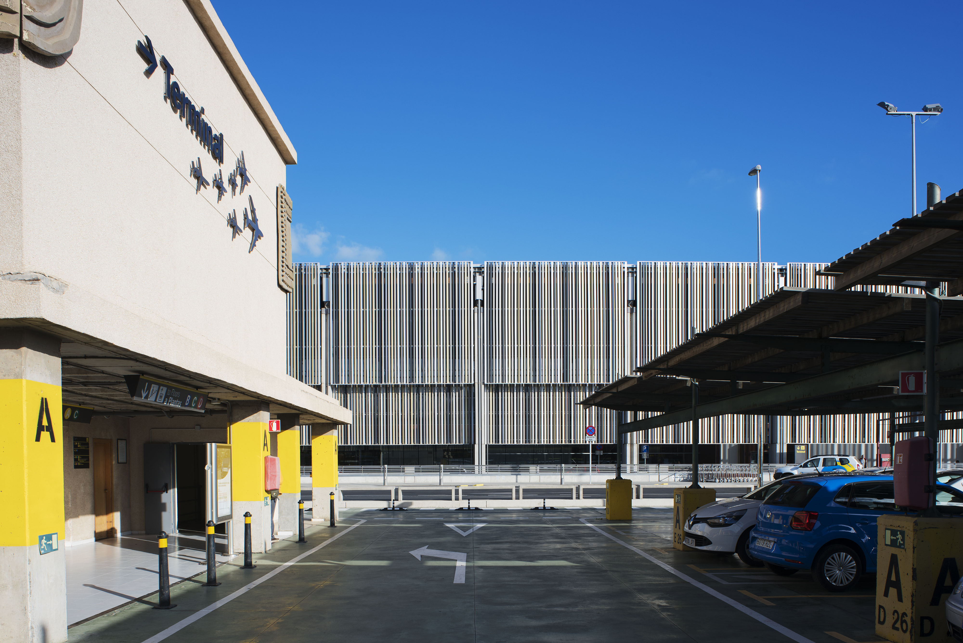 Canales de drenaje ACO en el Aeropuerto de Gran Canaria