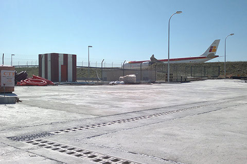 Canais de drenagem ACO no aeroporto de Madrid-Barajas