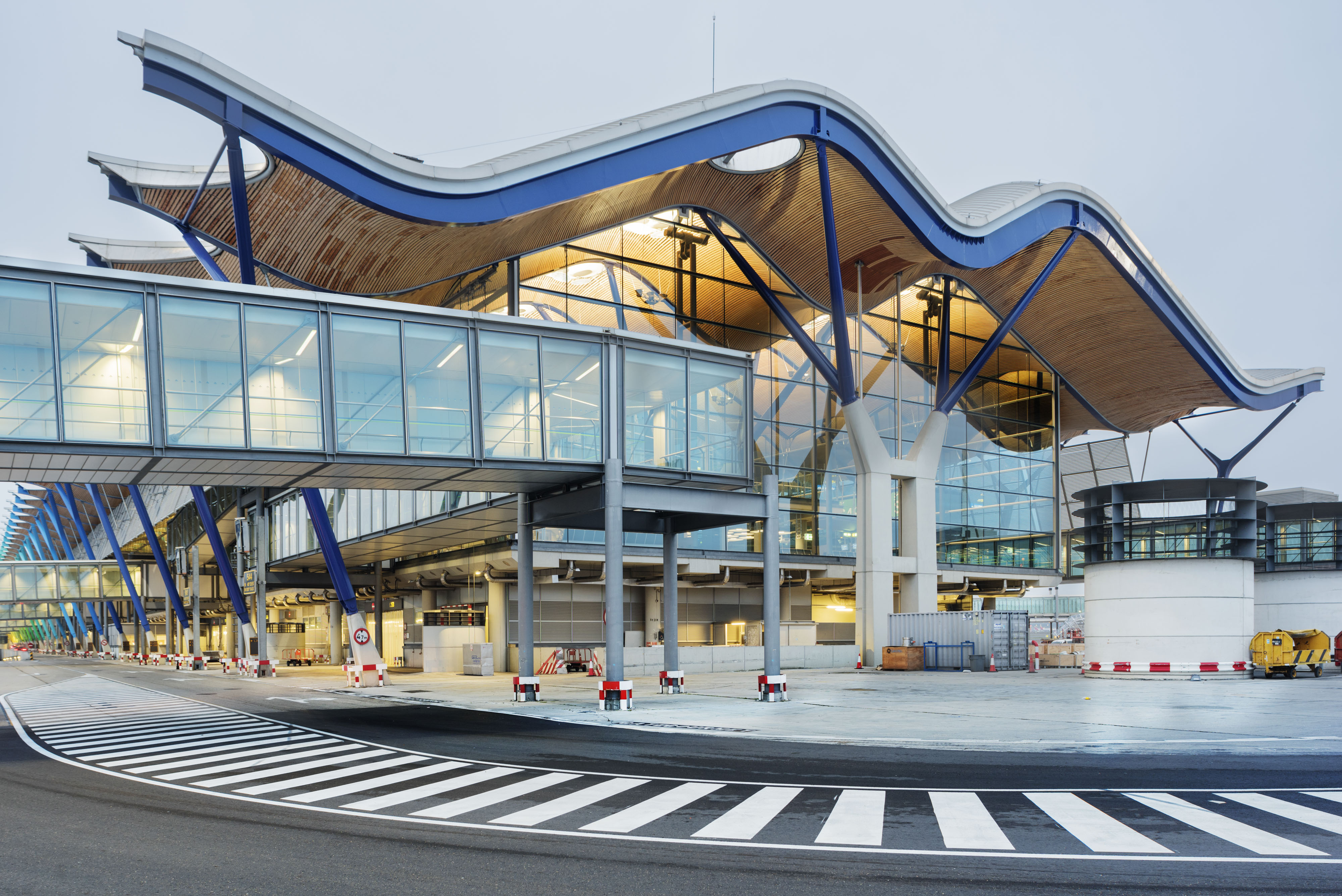 Canais de drenagem ACO no aeroporto de Madrid-Barajas