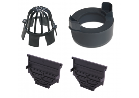 Render del kit de accesorios para el canal HEXALINE 2.0, de polipropileno (PP) negro, formado por 2 tapas inicio fin, 1 manguito para salida vertical DN/OD 110 i 1 filtro anti-hojas.