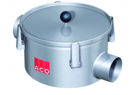 Render del filtro de linea con conexión DN100 y salida horizontal, fabricado en acero inoxidable AISI316. De dimensiones Ø323 H295 con cestillo de acero inoxidable AISI316.